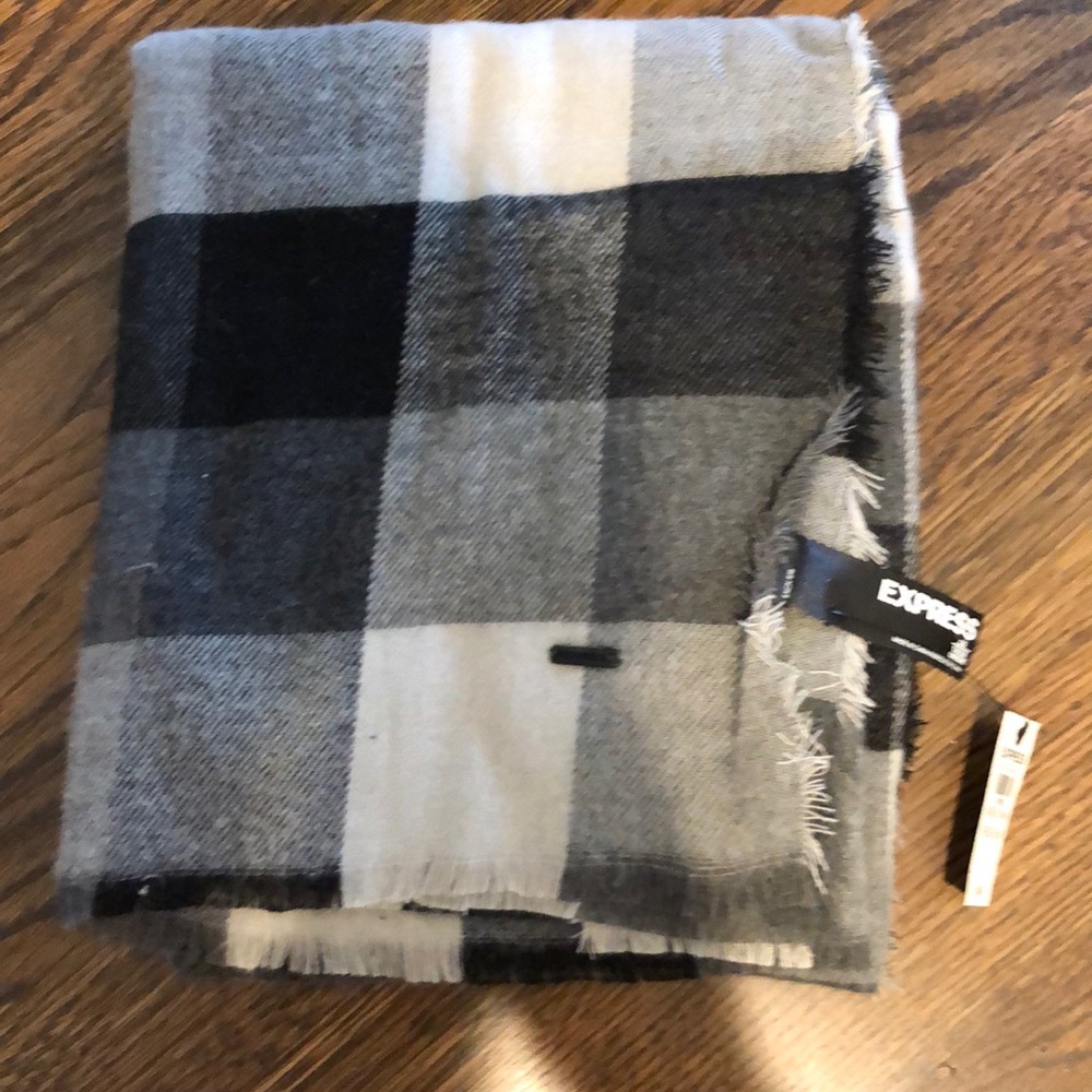Express men’s brand new scarf